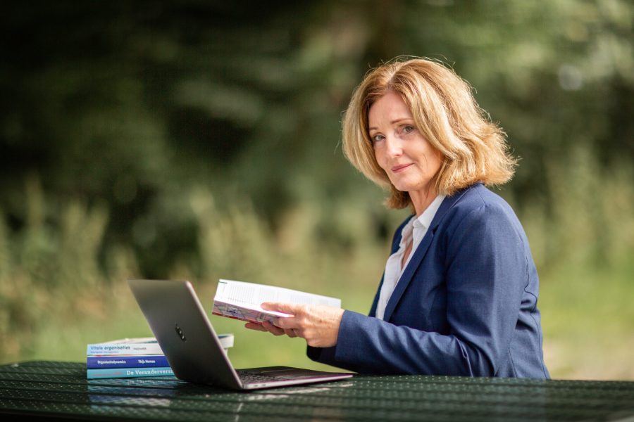 2807_AvV_bonnie_35208